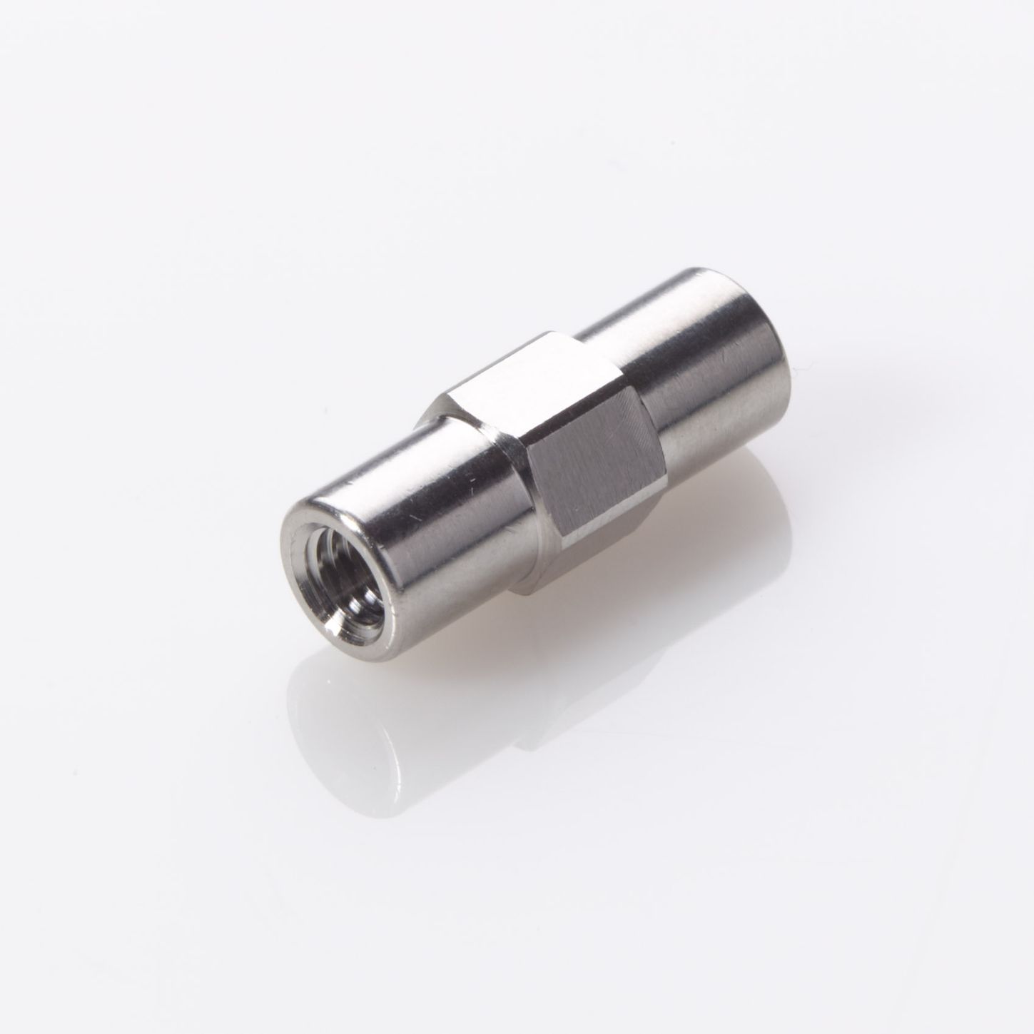 Connector Union ZDV Stainless Steel 0.020 (0.50mm) Thru-Hole for 1/16 OD  Tubing (Union Body Only) — Sciencix